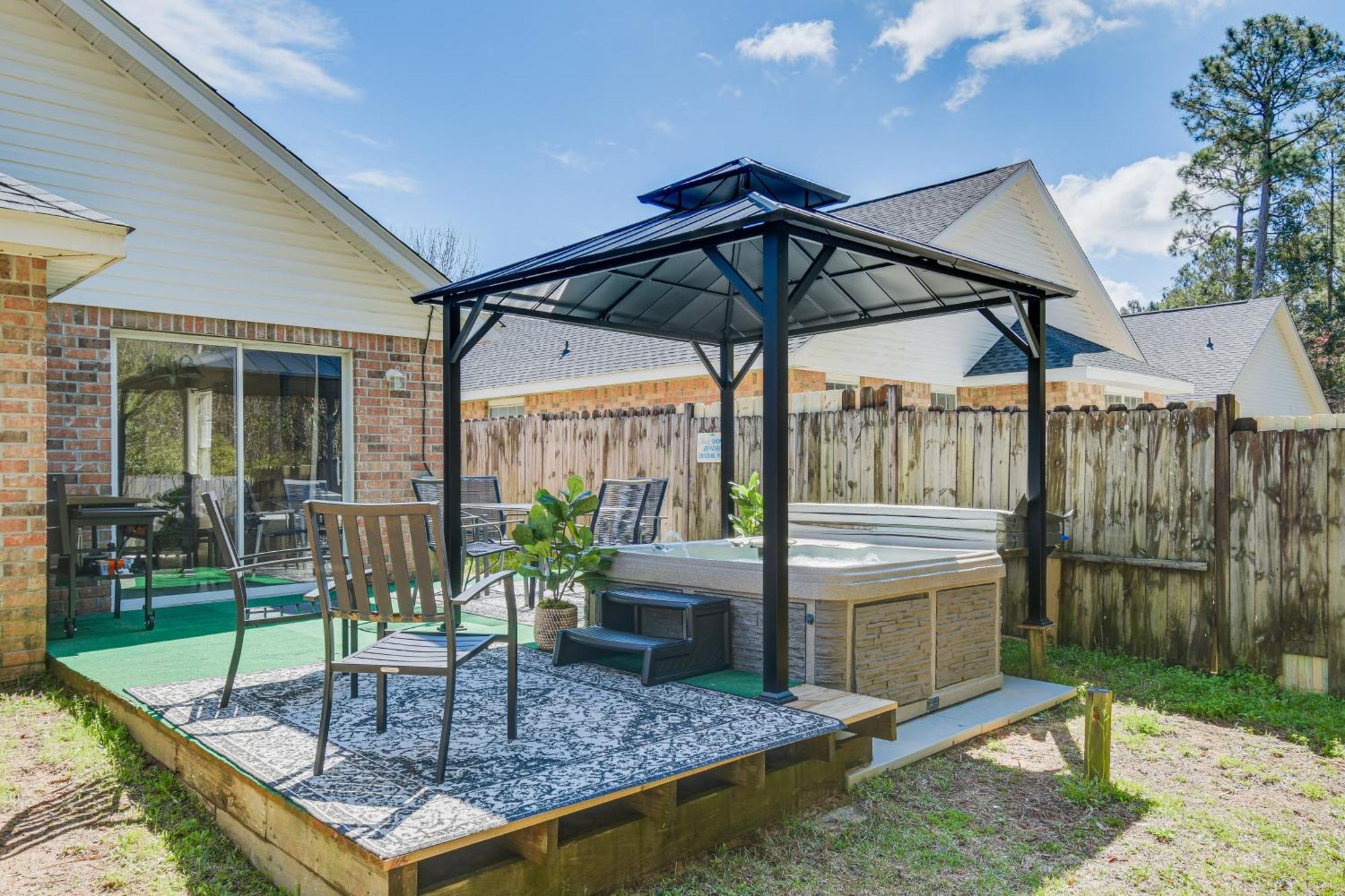 Orange Beach Home With Hot Tub Less Than 2 Mi To The Wharf Exterior photo